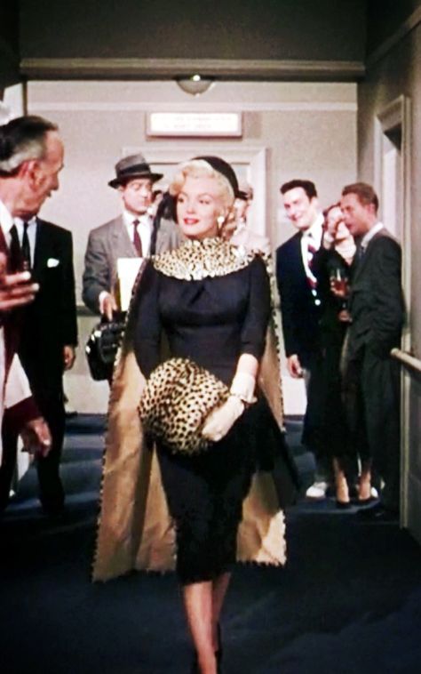 A classic of Marilyn Monroe accented with cheetah Black Wiggle Dress, Monroe Dress, Gentlemen Prefer Blondes, Joe Dimaggio, Norma Jean, Actrices Hollywood, Norma Jeane, Sugar Cane, Old Hollywood Glamour