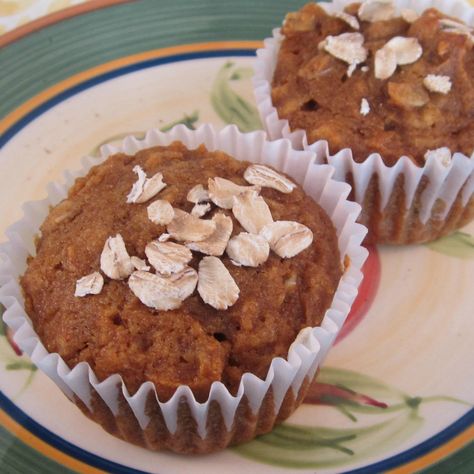 Carrot Sweet Potato Muffins Muffins For Toddlers, Oat Bran Muffin Recipe, Breakfast Sweet Potato, Carrot Muffin, Sweet Potato Muffin Recipe, Muffin Vegan, Sweet Potato Baby Food, Oat Bran Muffins, Carrot Muffin Recipe