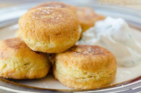 Chickpea Fritter Puffs {gluten-free}. Great as a snack or stuffed into a pita with lettuce, tomatoes, and tzatziki sauce! Vegan 101, Chickpea Flour Recipes, Chickpea Fritters, Baking Breads, Low Oxalate, Garbanzo Bean, Clean Baking, Bean Flour, Gf Bread