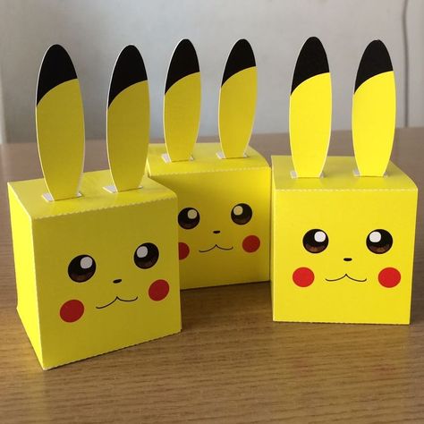 Pikachu Box Diy, Pokemon Favor Boxes, Pikachu Valentines Boxes, Pokemon Favor, Emoji Cake, Valentine Card Box, Pokemon Cake, Pokemon Craft, Box Of Sunshine