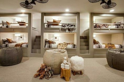 Bunk Room Ideas, Sleepover Room, Bunk Bed Rooms, Interior Unique, Bunk Beds Built In, Built In Bunks, Kids Interior Design, Bunk Rooms, Bunk Bed Designs