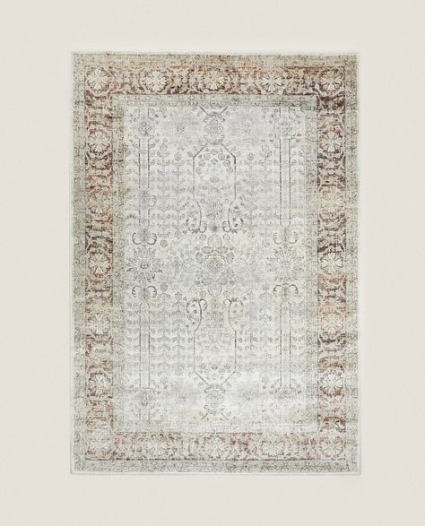 RECTANGULAR VINTAGE-EFFECT RUG | Zara Home United States of America Vintage Effect, White Cloth, Rectangular Rugs, Zara Home, Bedroom Rug, States Of America, United States Of America, Rugs In Living Room, United Kingdom