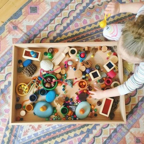 Tinker Tray, Reggio Emilia Classroom, Loose Parts Play, Reggio Inspired Classrooms, Reggio Classroom, Open Ended Toys, Invitation To Play, Reggio Inspired, Tot School