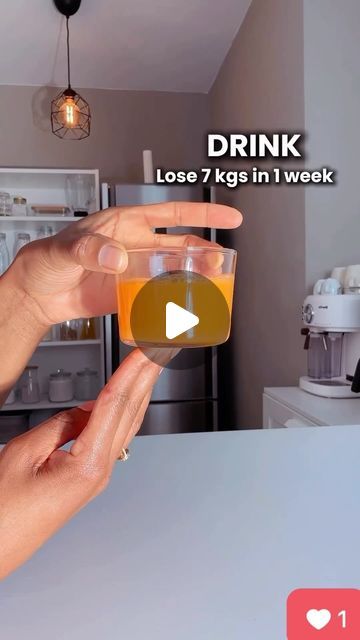 THE SMOOTHIE SLIM DETOX 🇺🇸 on Instagram: "Do you want to lose 7 kgs in 1 week? Drink this homemade juice. No ginger added  FOLLOW👉🏻 @thesmoothie4diet for detox smoothie recipes to burn belly fat fast and regain confidence  Type "Yes" if you want more posts like this!  Like & tag your friends!!  ⏩ Follow @thesmoothie4diet if you have 5 minutes a day to solve your body problem.  Check the LINK 🔗 in my bio (👉 @thesmoothie4diet ) and take the 21-Day Smoothie Diet Challenge TODAY to start a successful weight-loss journey and enjoy a new lifestyle!⁣⁣⁣⁣⁣⁣⁣⁣⁣⁣⁣⁣!⁣ ⁣. People who complete the challenge lose up to 20 lbs and form long-term healthy eating habits that help them to keep the weight off for good.⁣ ⁣. CHECK THE LINK IN MY BIO TO JOIN:⁣ 👉 @thesmoothie4diet  👉 @thesmoothie4diet   . . Healthy Weight Loose Juice, Diet To Loose Belly Fat Quickly, What To Eat To Lose Body Fat Fast, Healthy Drinks For Weight Loose, Loss Weight Drinks Fat Burning Juice, Wight Lost List Drink, Diet Drinks Fat Burning, How To Burn Belly Fat In A Week, Drink For Belly Fat Loss