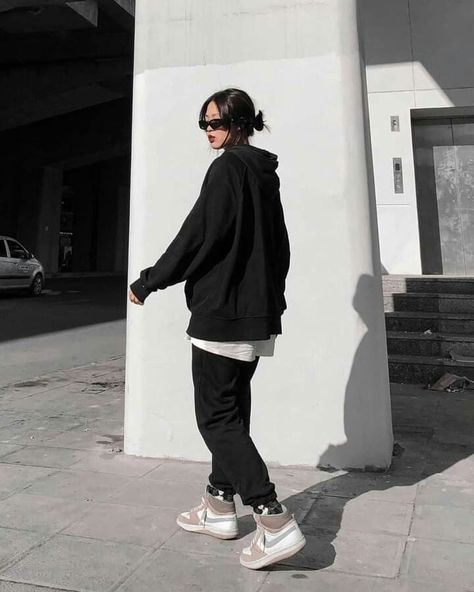 Tomboy Style Outfits, Korean Street, Korean Outfits, White Sneakers, Style Outfits, Fit Inspo, Outfits Ideas, Aesthetic Clothes, My Aesthetic