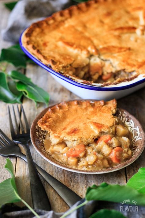 Corned Beef Pie, Hot Water Crust Pastry, Pork Pot, Leftover Lamb, Vegetable Pot Pies, Irish Cooking, Chicken Carbonara, Beef Pies, Easy Beef Stew