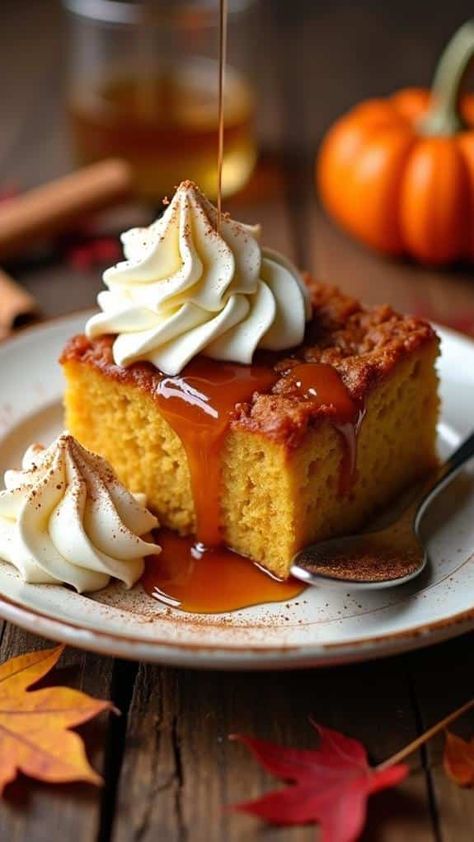 Pumpkin Bread Pudding With Maple Whipped Cream Pumpkin Benefits, The Best Pumpkin Bread, Best Pumpkin Bread, Maple Whipped Cream, Pumpkin Bread Pudding, Different Types Of Bread, Creamy Pudding, Pumpkin Spice Coffee, Decadent Cakes