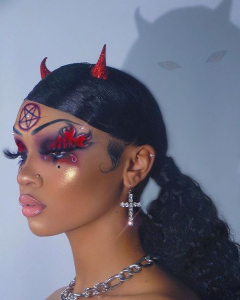 Isee Hair, Devil Makeup, Hair Natural Color, Devil Horns, Halloween Makeup Inspiration, Alternative Makeup, Cool Makeup Looks, Vegan Hair, Edgy Makeup