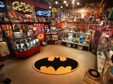 Comic Book Rooms, Comic Room, Batman Room, The Batcave, Dibujos Toy Story, Nerd Room, Nerd Cave, Batman 1966, The Bat Man