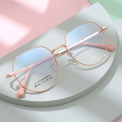 Clear Glasses Frames Women, Glasses Women Fashion Eyeglasses, Templat Kotak, Cute Glasses Frames, Classy Glasses, Glasses Frames Trendy, Fancy Glasses, Clear Glasses Frames, Glasses Trends