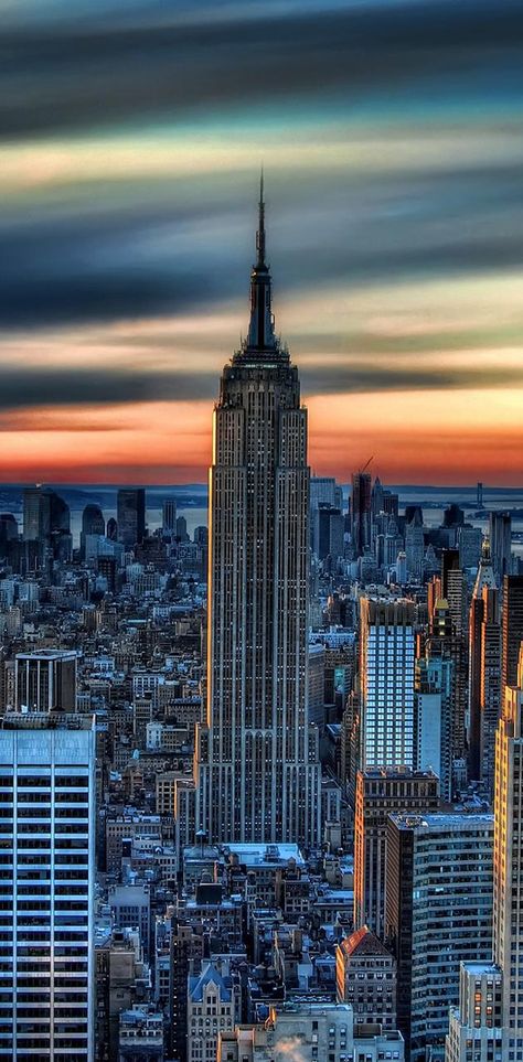 Time To Build My Empire, Empire State Building Wallpaper, New York Empire State Building, Building Wallpaper, City Iphone Wallpaper, Phone Backgrounds Tumblr, New York Wallpaper, Dubai Tour, York Wallpaper