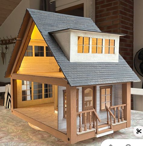 Dollhouse For Boys, Log Cabin Dollhouse, Creekside Cabin, Cabin Dollhouse, Diy Architecture, Mini Farmhouse, Fairy House Diy, House Yard, Diy Fairy