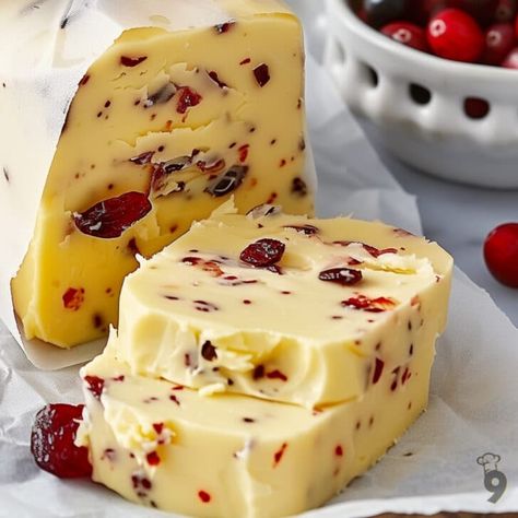 Delicious Cranberry Honey Butter Recipe—The Perfect Homemade Holiday Gift 4 Cranberry Orange Honey Butter, Cranberry Honey Butter Recipe, Cranberry Orange Honey Butter Recipe, Christmas Cranberry Honey Butter, Cranberry Honey Butter, Cranberry Butter Recipe, Cranberry Honey, Christmas Butter, Cranberry Butter