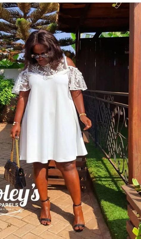 Maternity Lace Styles African, White Lace Maternity Dress For Party, Lace Dress Styles For Pregnant Women, Lace Styles For Pregnant Women, Nigerian Lace Styles Dress For Pregnant Women, Fancy Maternity Dresses, Asoebi Lace Styles For Pregnant Women, African Maternity Dresses, Lace Dress Classy