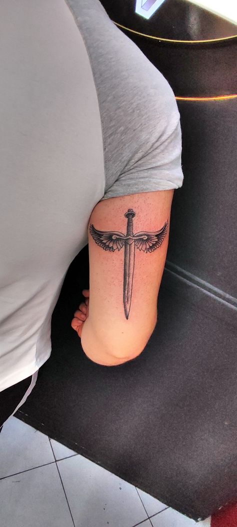 Arkangel Micheal Tattoo, Arcangel Tattoo, Wallpaper Catolico, Sam Miguel, Libra Sign Tattoos, Archangel Michael Tattoo, Scripture Tattoos, Archangel Tattoo, Cool Tattoos For Guys