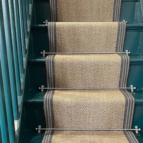 Stair Runners Direct on Instagram: "Herringbone pewter sisal with herringbone cotton border #sisalcarpet #sisal #stairs #stairsdecor #carpet #teal" Stair Runner With Border, Sisal Stairs, Sisal Stair Runner, Sisal Carpet, Floor Ideas, Stair Decor, Stair Runners, Carpet Stairs, Stair Runner