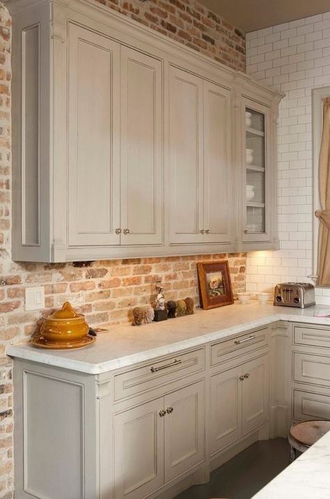 Natural stone backsplash kitchen