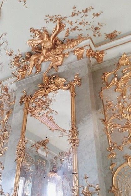 So Rococo! Istoria Artei, Royalty Aesthetic, Royal Aesthetic, Gold Aesthetic, Baroque Architecture, Princess Aesthetic, Vintage Modern, Beautiful Architecture, Marie Antoinette