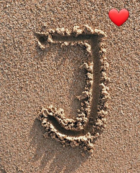 J Wallpaper Letter Iphone Aesthetic, Cool Alphabet Letters, Letters Handwritten, J Letter Images, M Letter Images, Cake Recipes Easy, J Names, Aesthetic Cake, Best Friend Wallpaper