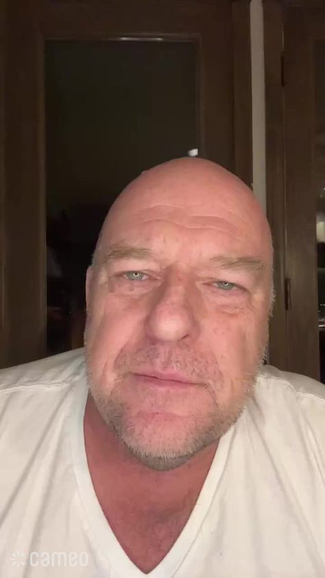 Phillip Graves, Dean Norris, Epic Pictures, Video Message, Baking Bread, Modern Warfare, Get Creative, American Actors, Dean