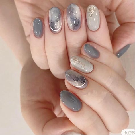 Nail Art Marble, Nail Art Elegant, Ombre Chrome Nails, Grey Nail Art, Minimal Nails Art, Korean Nail Art, Elegant Nail Art, Hard Nails, Model Nails