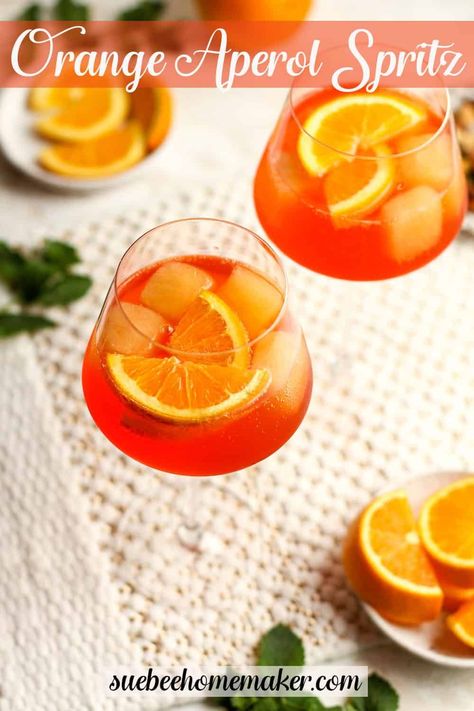 Orange Aperol Spritz is THE drink of the summer, combining Aperol, Prosecco, club soda, and a slice of orange. Add some orange juice ice cubes for an extra pop of flavor and enjoy sipping these during the hot months of summer! Honey Zucchini, Orange Aperol Spritz, Cinnamon Zucchini Bread, Bread With Olive Oil, Juice Ice Cubes, Happy Hour Food, Fresh Fruit Recipes, Summertime Recipes, Juice Ice