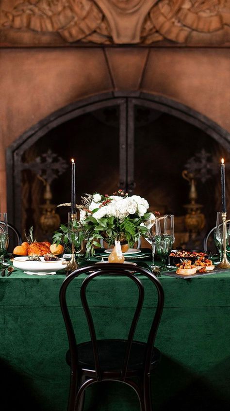 Teal And Grey Wedding, Wedding Table Inspiration, Green Table Settings, Dinner Party Style, Dover Hall, Green Tablescape, Gold Table Setting, Winter Wedding Table, Deep Emerald Green