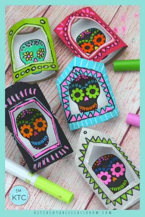 Create your own nicho box, or three dimensional shadowbox frame inspired by the Latin American holiday the Dia de los Muertos. #dayofthedead #diadelosmuertos Mexican Crafts For Kids, Nicho Box, Latin American Folk Art, Den Mrtvých, New Project Ideas, Day Of The Dead Art, American Holiday, Mexican Crafts, Mexico Art