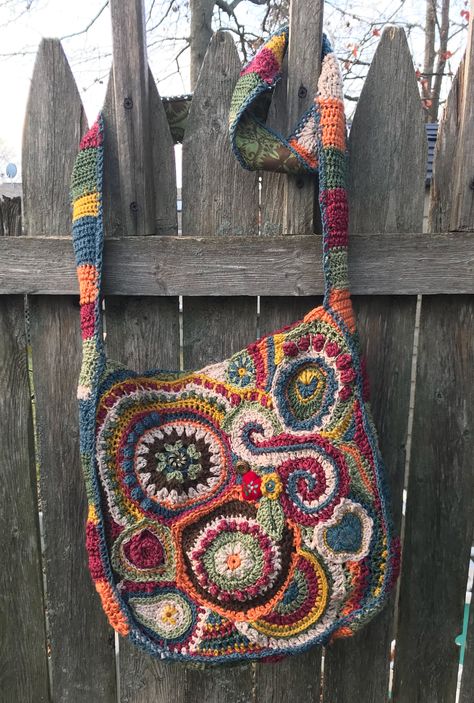 Flat Knit Projects, Freeform Crochet Bag, Wierd Crochet, Gnomecore Outfit, Mexican Crochet Ideas, Cute Crochet Sweaters, Crochet Whimsigoth, Crochet Hippie Clothes, Hippie Crochet Patterns Free