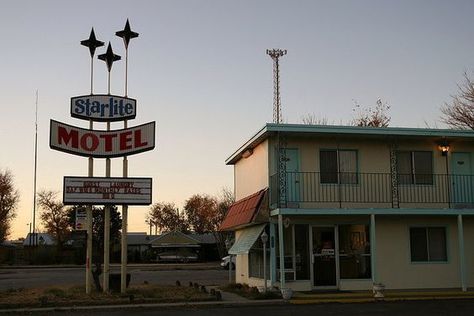 Motel Aesthetic, Trash Magic, Mermaid Motel, Simply Aesthetic, Strange Dreams, Lighting Reference, Vintage Motel, Motel 6, Bates Motel