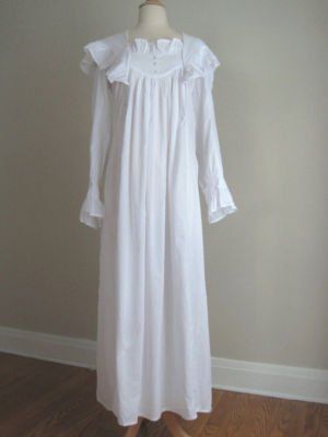 Victorian Nightgown 1890s Dress, Victorian Style Clothing, Victorian Nightgown, Vintage Nightgown, Victorian Wedding, Victorian Clothing, Nightgowns, Vintage Lingerie, Historical Fashion