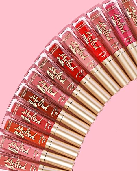 33.3k Likes, 177 Comments - Too Faced Cosmetics (@toofaced) on Instagram: “Melts on. Stains put. 🔥 Pucker up with the 13 newest shades of our long-wearing, ultra-matte Melted…” Too Faced Melted Matte, Melted Lipstick, Longwear Lipstick, Matte Lipstick Shades, Make Your Own Makeup, Too Faced Melted, Makeup Before And After, Lipstick Kit, Kim K Style