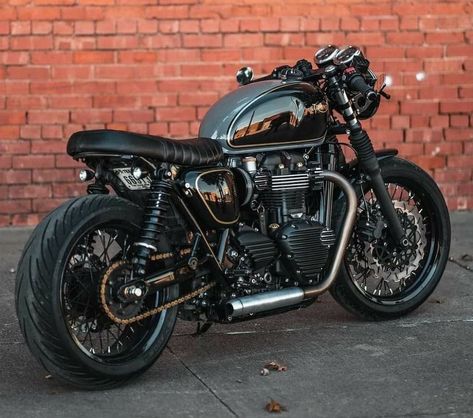 Triumph Bobber Custom, Gt Continental, Cb 750 Cafe Racer, Triumph T120, Triumph Moto, Triumph Bonneville T120, Custom Bikes Cafe Racers, Triumph Cafe Racer, Tracker Motorcycle