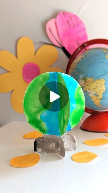 Earth Day Arts And Crafts, Earth Crafts For Kids, Globe Crafts For Kids, Circle Shape Craft, Watercolor Globe, How To Make Earth, Globe Painting, Earth Day Crafts For Kids, Earth For Kids