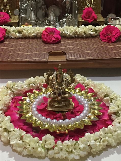 Diwali Pooja, Pooja Decoration, Ganapati Decoration, Diwali Decorations At Home, Housewarming Decorations, Diy Diwali Decorations, Rangoli Ideas, Diwali Decor, Pooja Room Door Design