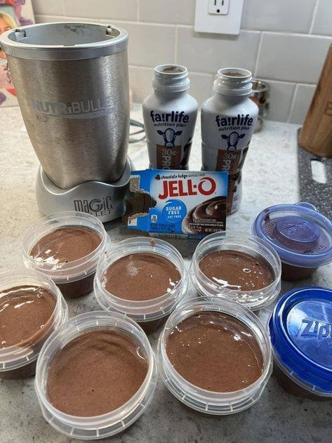 Weight Watchers Recipes For Beginners | 1 pt chocolate protein pudding | Facebook Chocolate Protein Pudding, Protein Pudding, Points Recipes, Chocolate Protein Powder, Bariatric Recipes, Sugar Free Chocolate, Chocolate Protein, Ww Recipes, Pudding Recipes