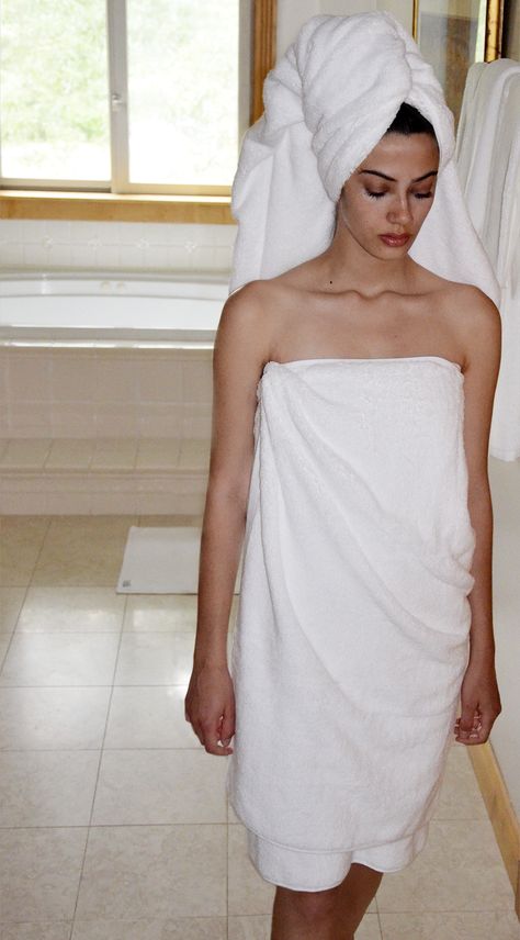 Pamper yourself and those you care for with the same quality of towels found in 5-Star hotels! Your family will love you for it!  You simply won’t find a more luxurious, 100% cotton towel!  Made with plush, hypoallergenic, ultra-soft, breathable & fast-drying terry cloth woven in a tight geometric design, these white towels are a pleasure to touch, and are ideal for everyone! Towel Poses Women, Towel On Head, Robe Towel Photoshoot, Women In Towels Photography, Towel Wrapped Woman, Bathrobes For Women Luxury Spa, Hair Towel, Women's Robe, Personal Hygiene