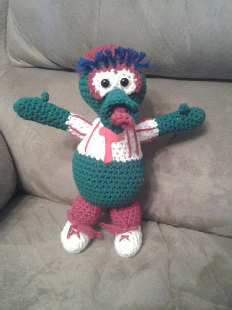 This might help with trying to figure out a pattern for Dandy. | Phillies Phanatic amigurumi pattern Phillies Phanatic, Philly Phanatic, Crochet Stocking, Crochet Business, For My Friend, Quick Crochet, Crochet Inspiration, Ribbon Flowers, Amigurumi Free Pattern