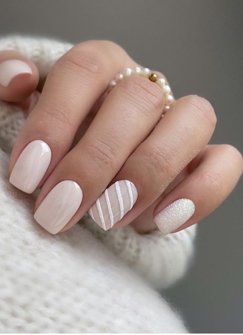 Short Classy Nails, Milky Nails, Nails Purple, January Nails, Nagel Tips, Christmas Gel Nails, Simple Gel Nails, Girly Acrylic Nails, Short Square Acrylic Nails