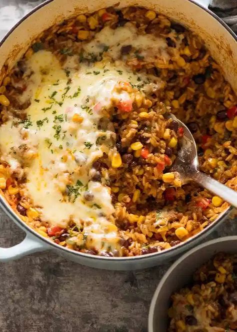 Spanish Rice With Ground Beef, Mince And Rice, Kid Dinners, Mexican Ground Beef Casserole, Casserole With Rice, Mexican Ground Beef, Mexican Rice Casserole, Minced Beef Recipes, Beef Enchilada