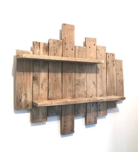 Tableau / Étagère murale en bois de palette NATURE & ZEN L80 | Etsy Crates On Wall, Crate Shelves, Wood Pallet Wall, Pallet Designs, Wooden Wall Shelves, Diy Wooden Projects, Wooden Pallet Projects, Wood Wall Shelf, Wood Pallet Projects