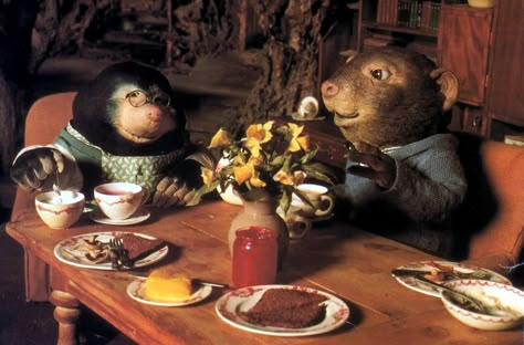 Wind In The Willows | Nostalgia Central Color Splash Art, Toad Hall, Rupert Bear, Storybook Animals, Fantasy Sculpture, Mole Rat, The Wind In The Willows, Mr Toad, Wind In The Willows