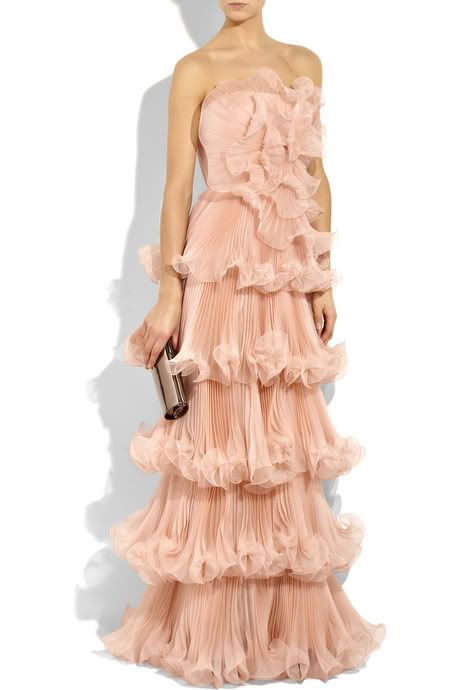 Gowns Western, Cute Hoco Dresses, Dramatic Dresses, Pleated Fashion, Designer Patterns, Tiered Dresses, Flounce Dress, Fashion Design Patterns, Cinq A Sept