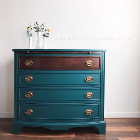 "When your wild color loving sister comes over and you drink a few glasses of wine....you make this crazy awesome color....and you have no idea the ratio of paints you used but it turns out to be the prettiest teal ever!" - Katie & Co. Furniture Restorations  This custom color was a mixture of GF Klein Blue, Lamp Black, Emerald and Snow White Milk Paint. Java Gel Stain was used to stain the top. Green Milk Paint, Teal Dresser, Java Gel Stains, Java Gel, Water Based Wood Stain, General Finishes Milk Paint, Green Milk, Glasses Of Wine, Blue Emerald