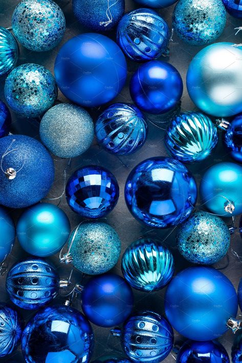 Blue Christmas Astethic, Blue Christmas Aesthetic Wallpaper, Dark Blue Christmas Aesthetic, Christmas Blue Aesthetic, Christmas Aesthetic Blue, Blue Christmas Aesthetic, Diana Core, Blue Christmas Balls, Monochrome Christmas