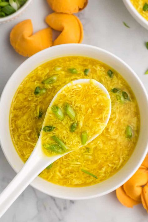 Homemade Egg Drop Soup, Egg Drop Soup Recipe, Curry Soup Recipes, Easy Mongolian Beef, Egg Drop Soup, Takeout Food, Chili Soup, Curry Soup, Best Soup Recipes