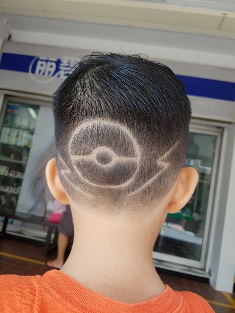 Pokeball shave Pokemon Haircut, Hair Designs For Boys, Boys Haircuts With Designs, Black Boys Haircuts, Boys Hairstyles, Pokémon Party, Boys Haircut, Snake Hair, Shaved Hair Designs