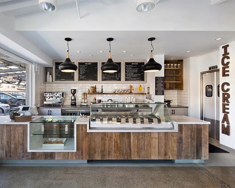 Coffee Shop Display Counter, Cafe Counter Design, Candy Store Display, Coffee Shop Counter, Shop Counter Design, Restaurant Design Inspiration, Cafe Counter, Down Ceiling Design, Counter Design