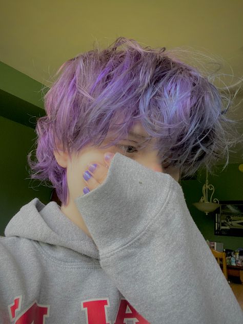 Light Purple Hair Men, Lavender Hair Men, Light Purple Short Hair, Lavender Hair Short, Purple Hair Men, Nb Hair, Short Lavender Hair, Trans Boy Haircut, Blue Short Hair