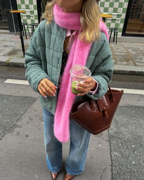 Scandinavian Autumn Fashion, Matcha Strawberry, Copenhagen Style, Classy Casual Outfits, Fall Fits, Stockholm Fashion, Winter Fits, Winter Looks, Fall Winter Outfits